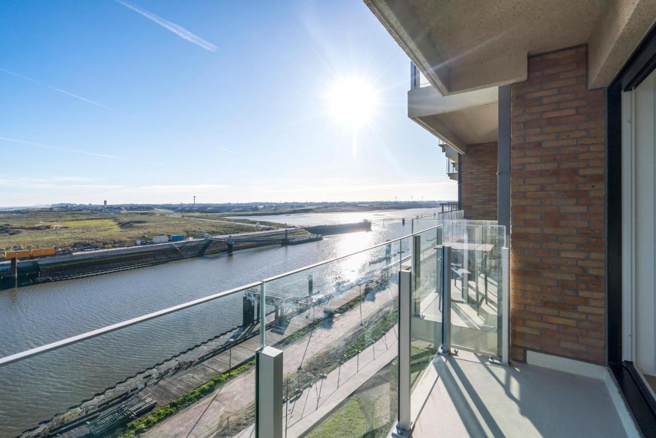 Lighthouse With Amazing & Beautiful Sea View * Nieuwpoort